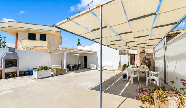 Villa Benedetta 50m from Beach - Happy Rentals