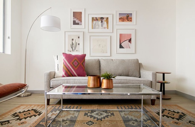 Sonder | Central Corridor | Lovely 1BR + Pool