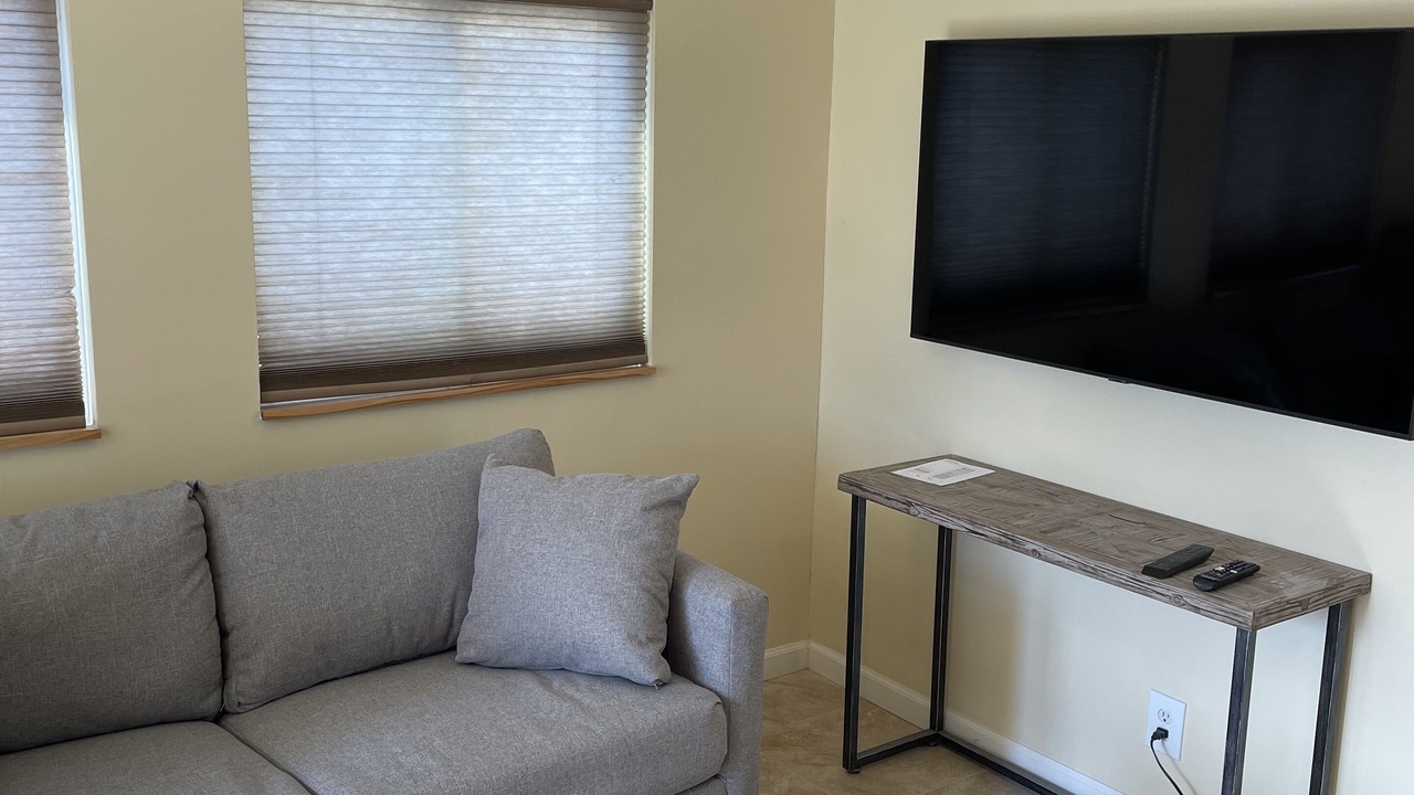 Photo of Livingroom in Melrose District