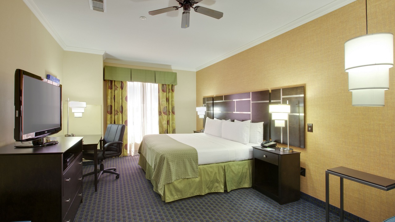 Photo of Bedroom in Channelview