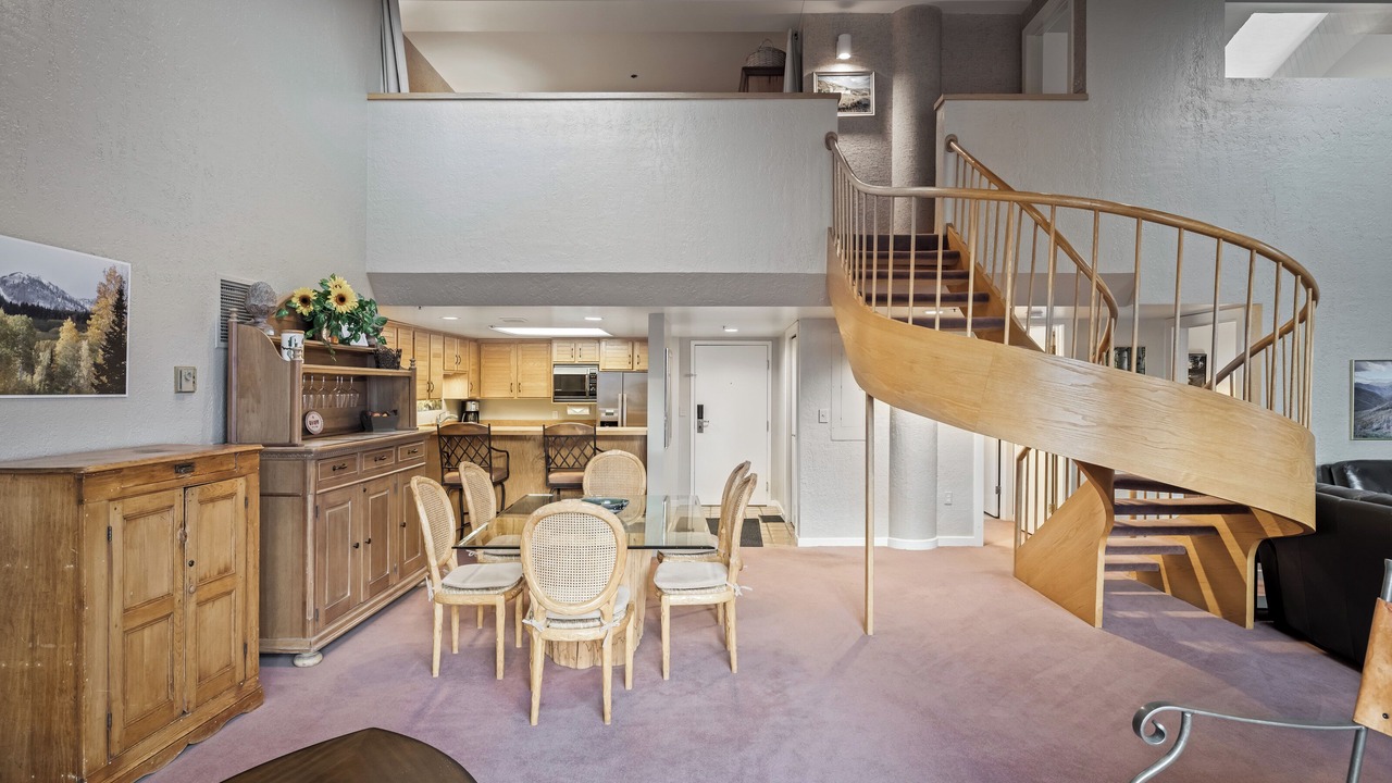 Photo of Livingroom in North Park City