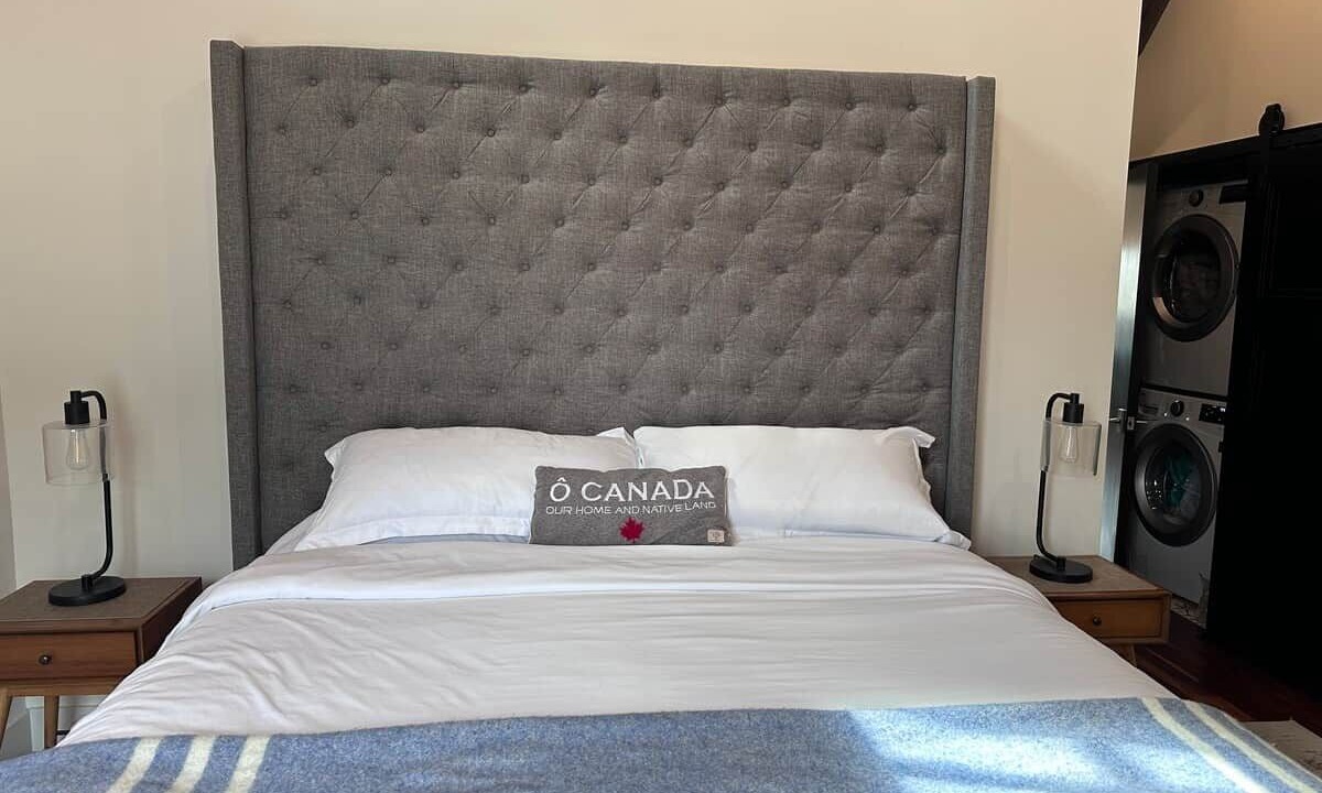 Photo of Bedroom in Queens Square