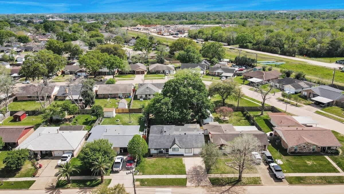 Photo of Outdoor in Southbelt/Ellington