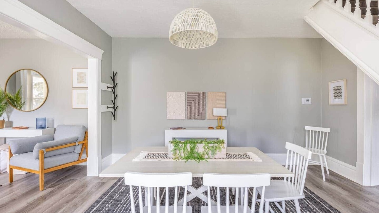 Photo of Livingroom in Highland Square