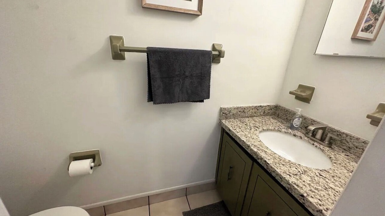 Photo of Bathroom in Royal Poinciana