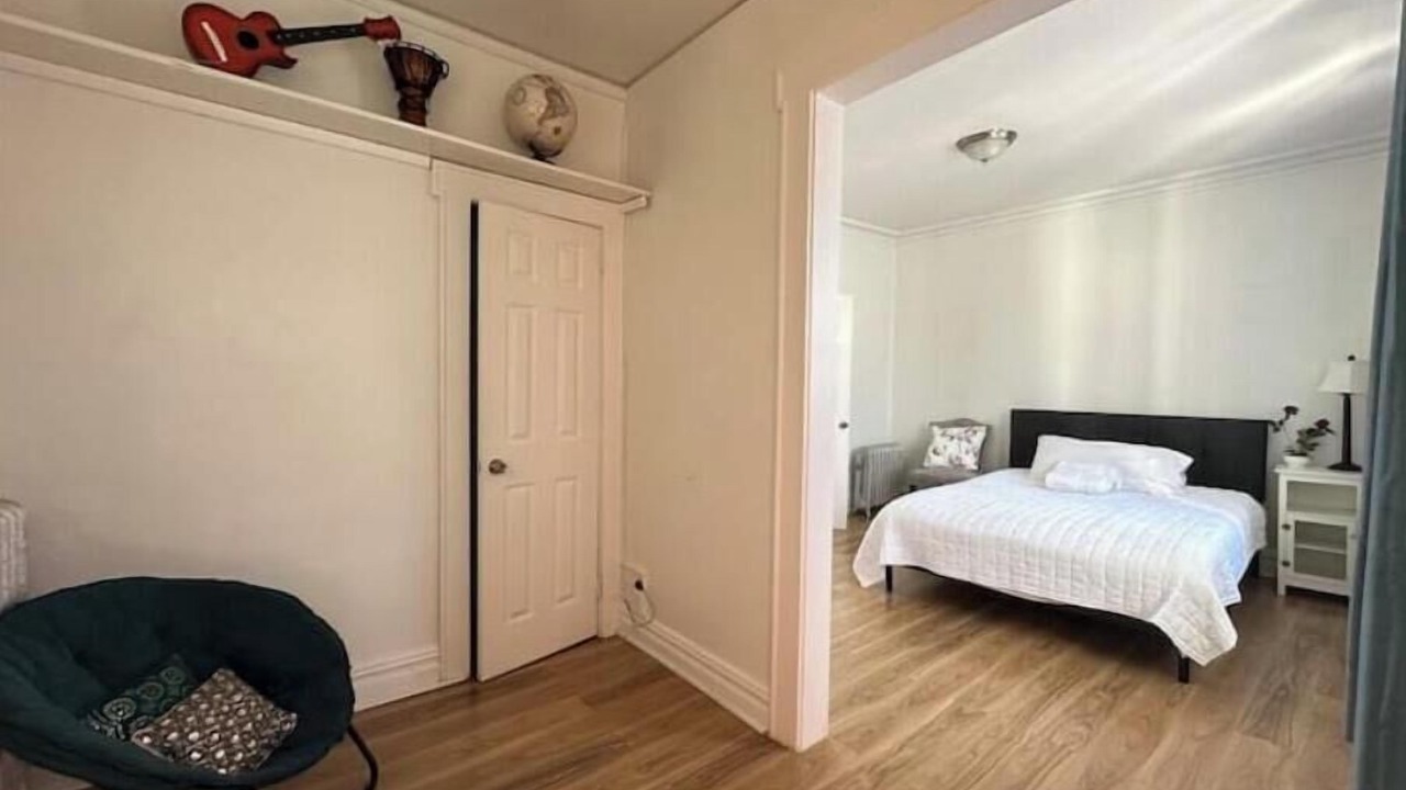 Photo of Bedroom in Lower Vailsburg
