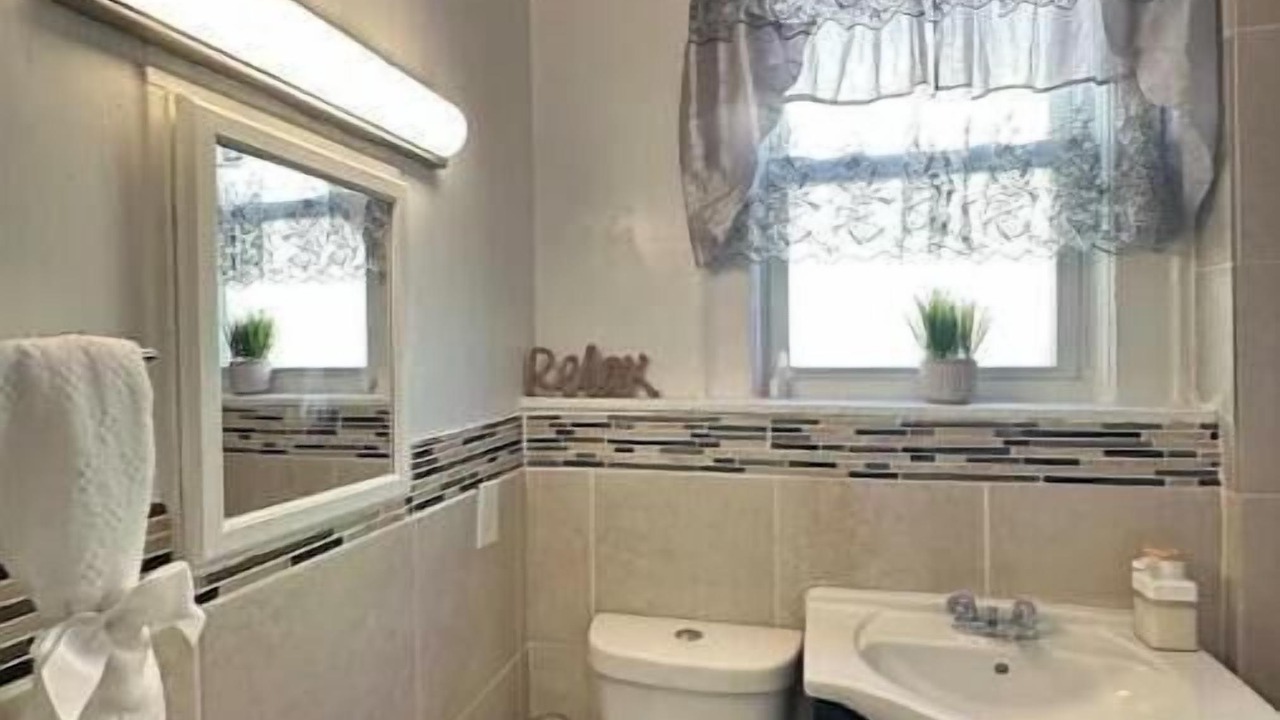 Photo of Bathroom in Lower Vailsburg